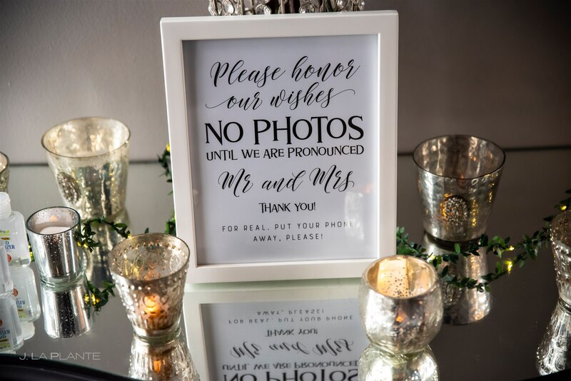 please honor our wishes no photo until we are pronounced mr. and mrs. thank you sign